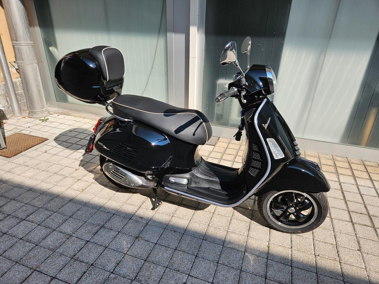 Vespa GTS 300 hpe super
