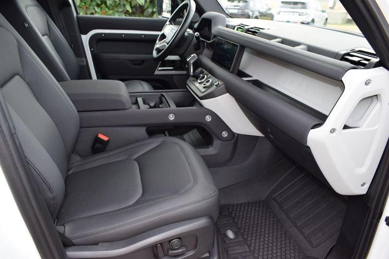 Land Rover Defender 110 3.0D I6 200 CV AWD Auto SE