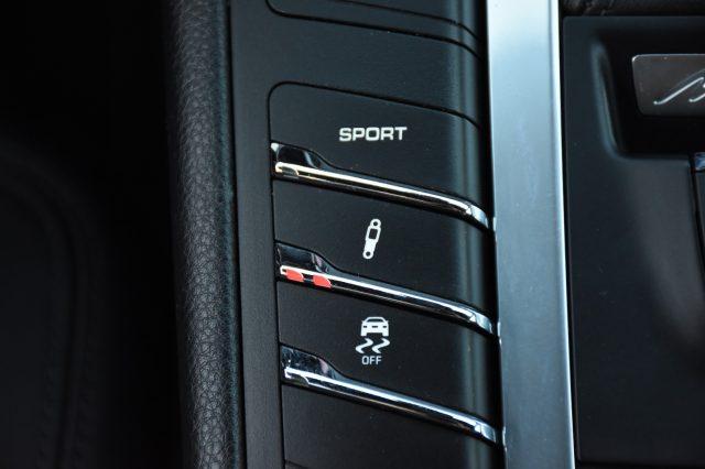 PORSCHE Macan 2.0 *CAMERA*CARPLAY*PASM*NO SUPERBOLLO*