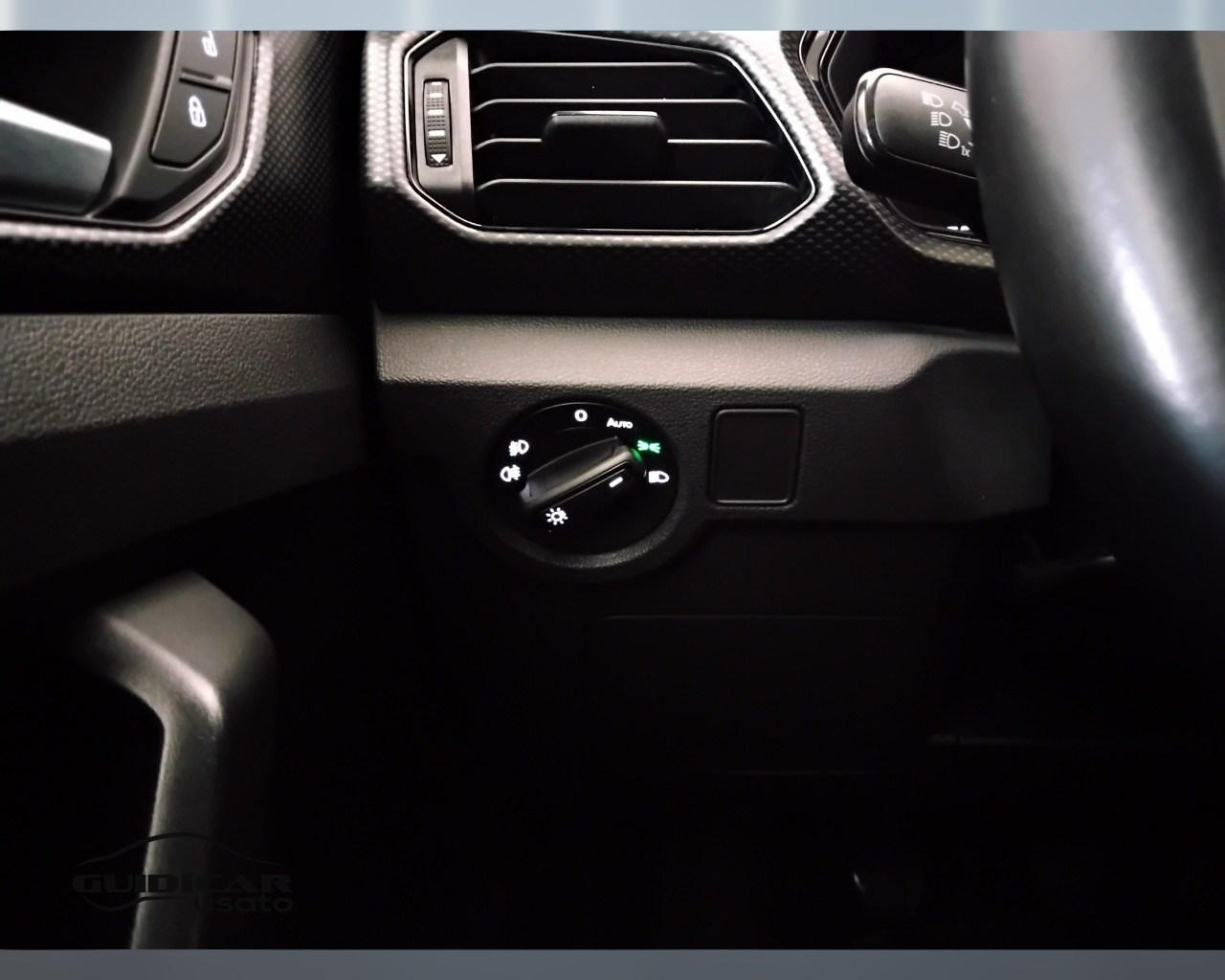 VOLKSWAGEN T-Cross 2019 - T-Cross 1.0 tsi Sport 110cv