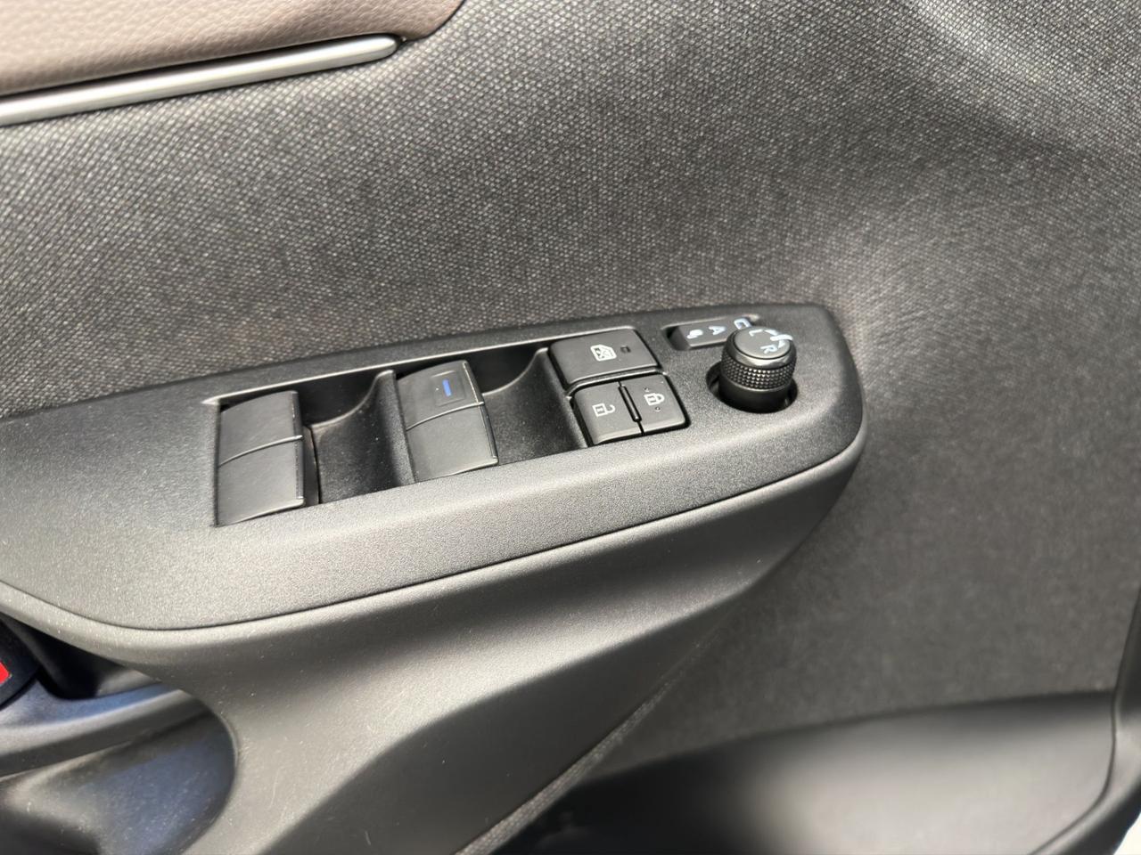 Toyota Yaris Cross 1.5h Lounge fwd 116cv e-cvt