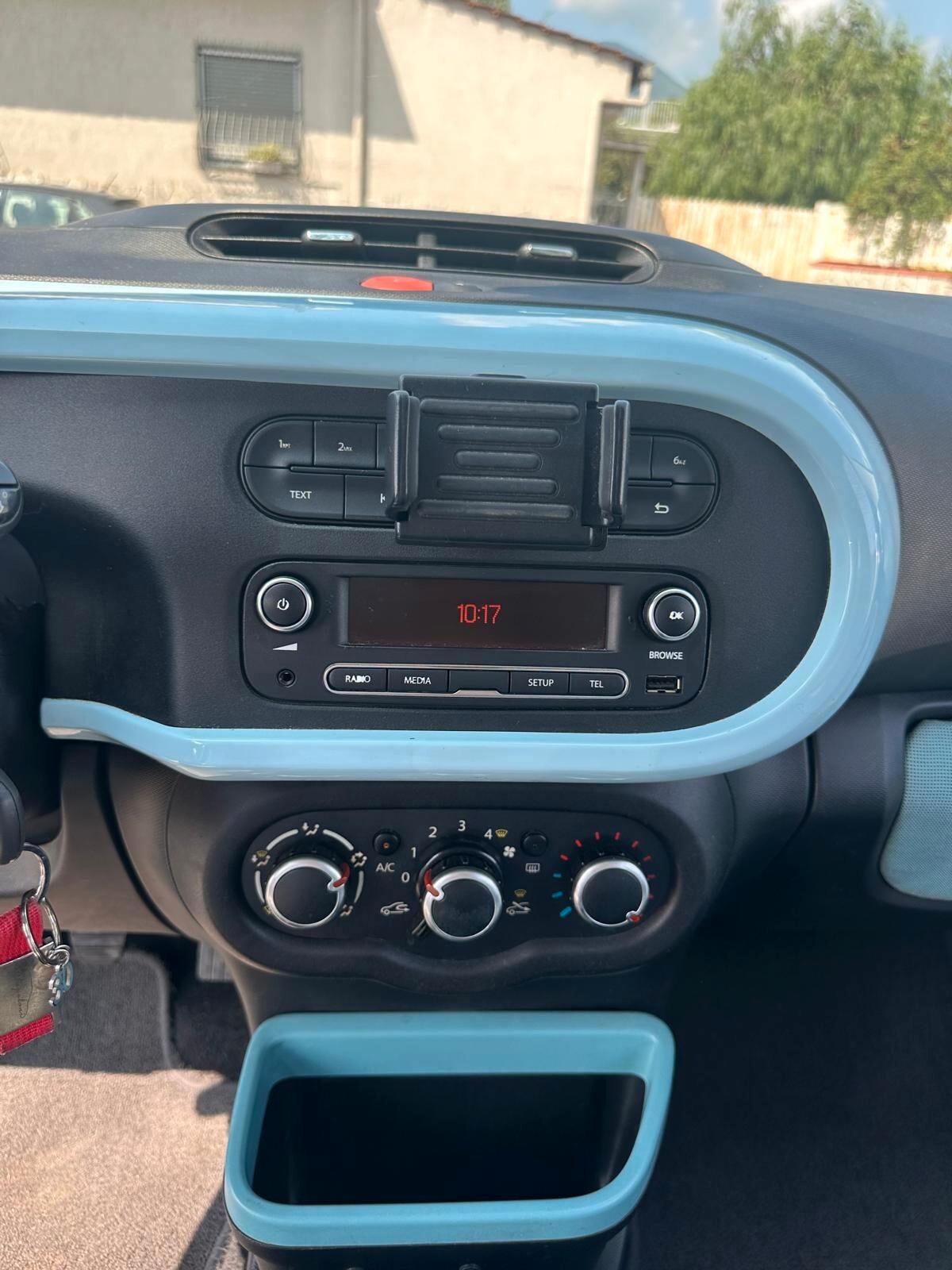 Renault Twingo 1.0 SCe Live-09/2014