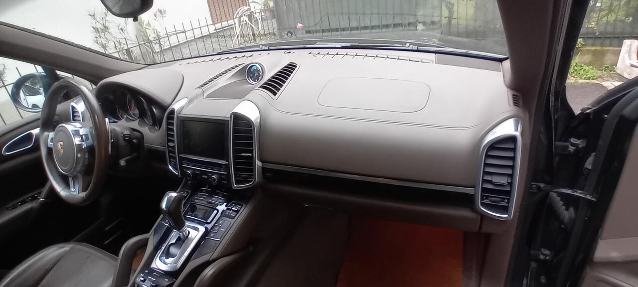 Porsche Cayenne 4.8 S