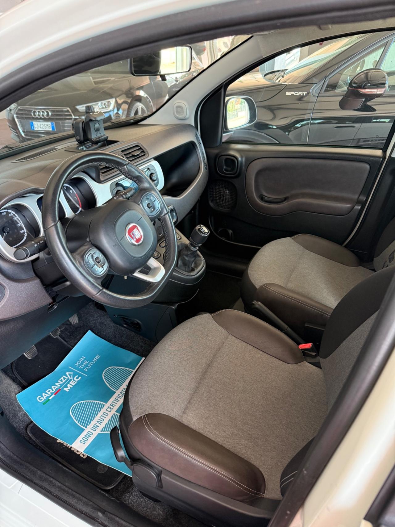 Solo da QUALITYCARS PESCARA Fiat Panda 1.0 FireFly S&S Hybrid City Cross