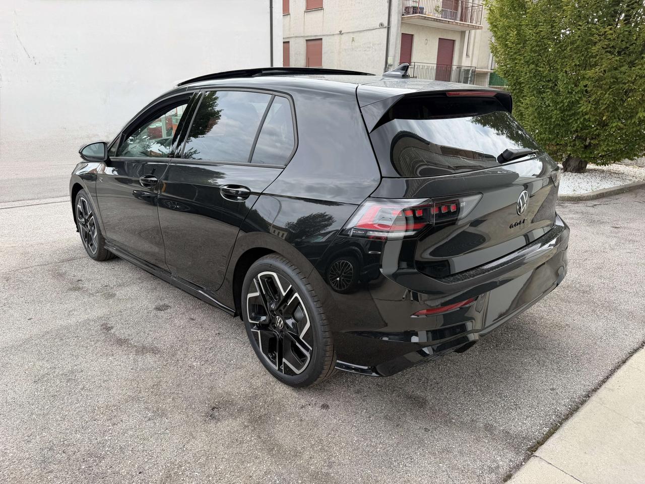 Volkswagen Golf Golf 1.5 etsi R-Line 150cv dsg