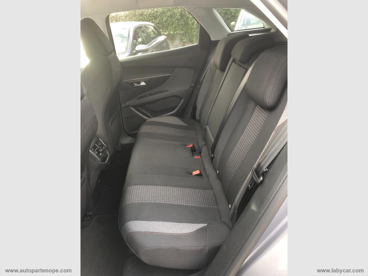 PEUGEOT 3008 BlueHDi 130 S&S Business