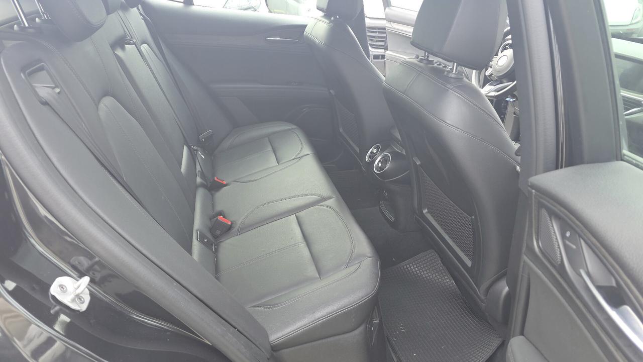 Alfa Romeo Stelvio 2.2 TD 160 CV AT8 RWD Ti VELOCE