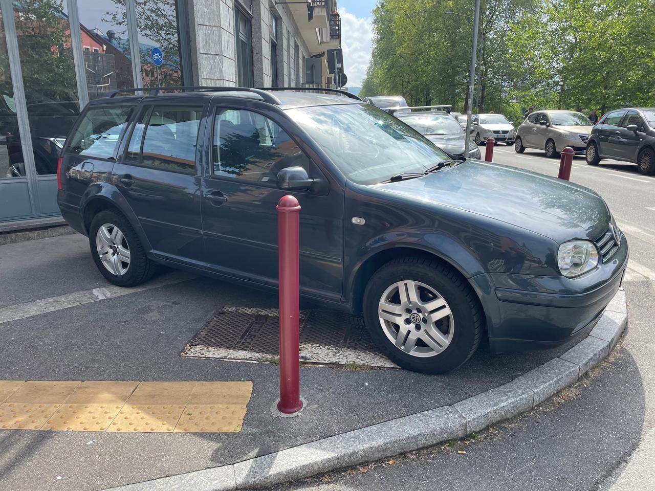 VW Golf Variant 1.6 16V Highline/1PROP/GARANZIA