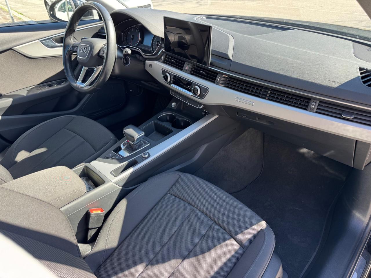 Audi A4 Avant 40 TDI quattro S tronic Business Advanced