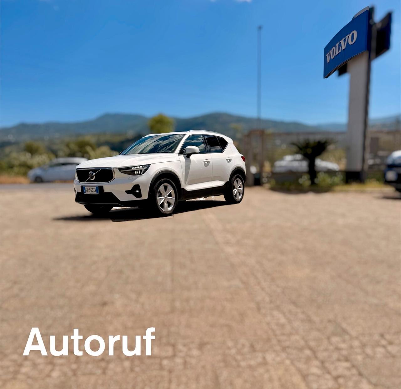 Volvo XC40 Mild Hybrid B3 163cv Crystal White 2025