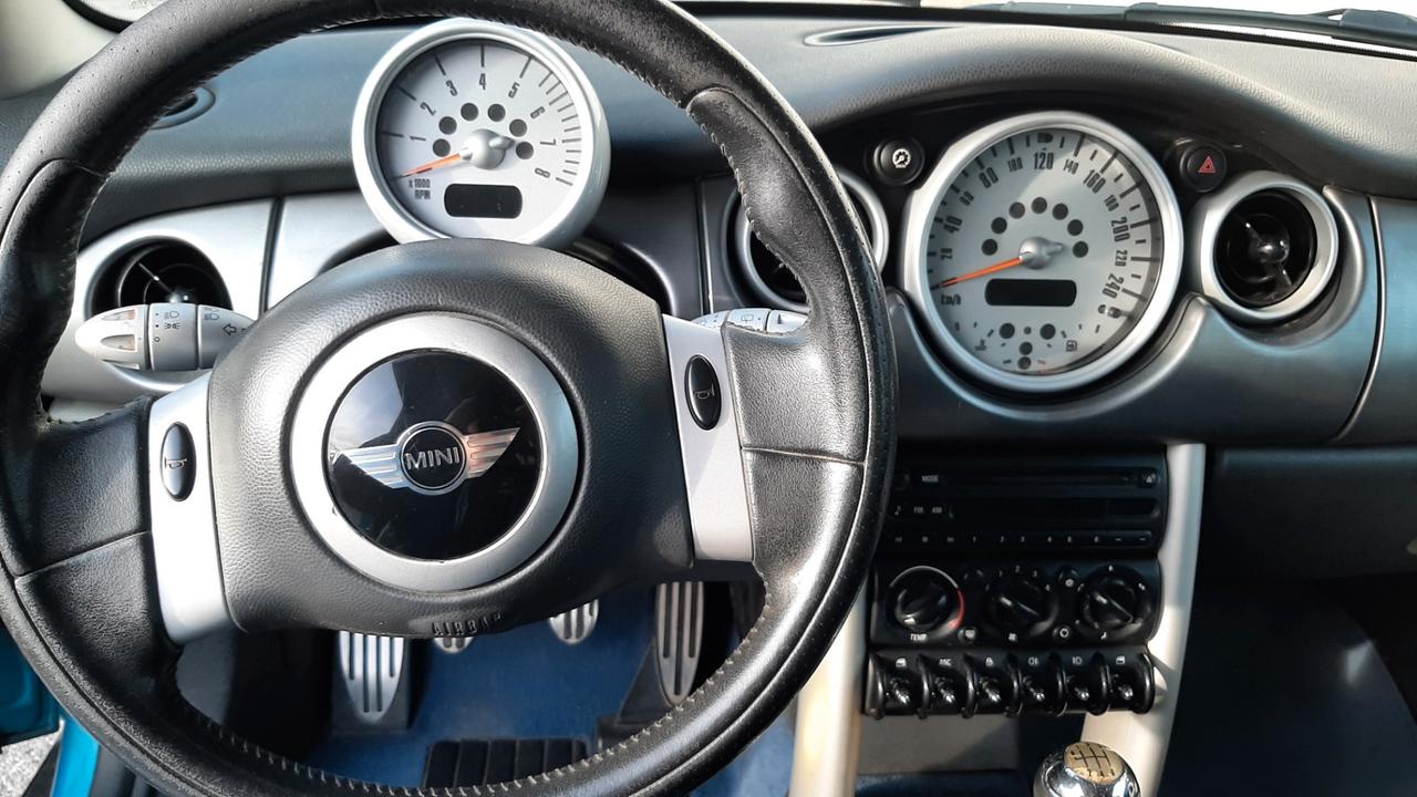 Mini Cooper S R53 2003