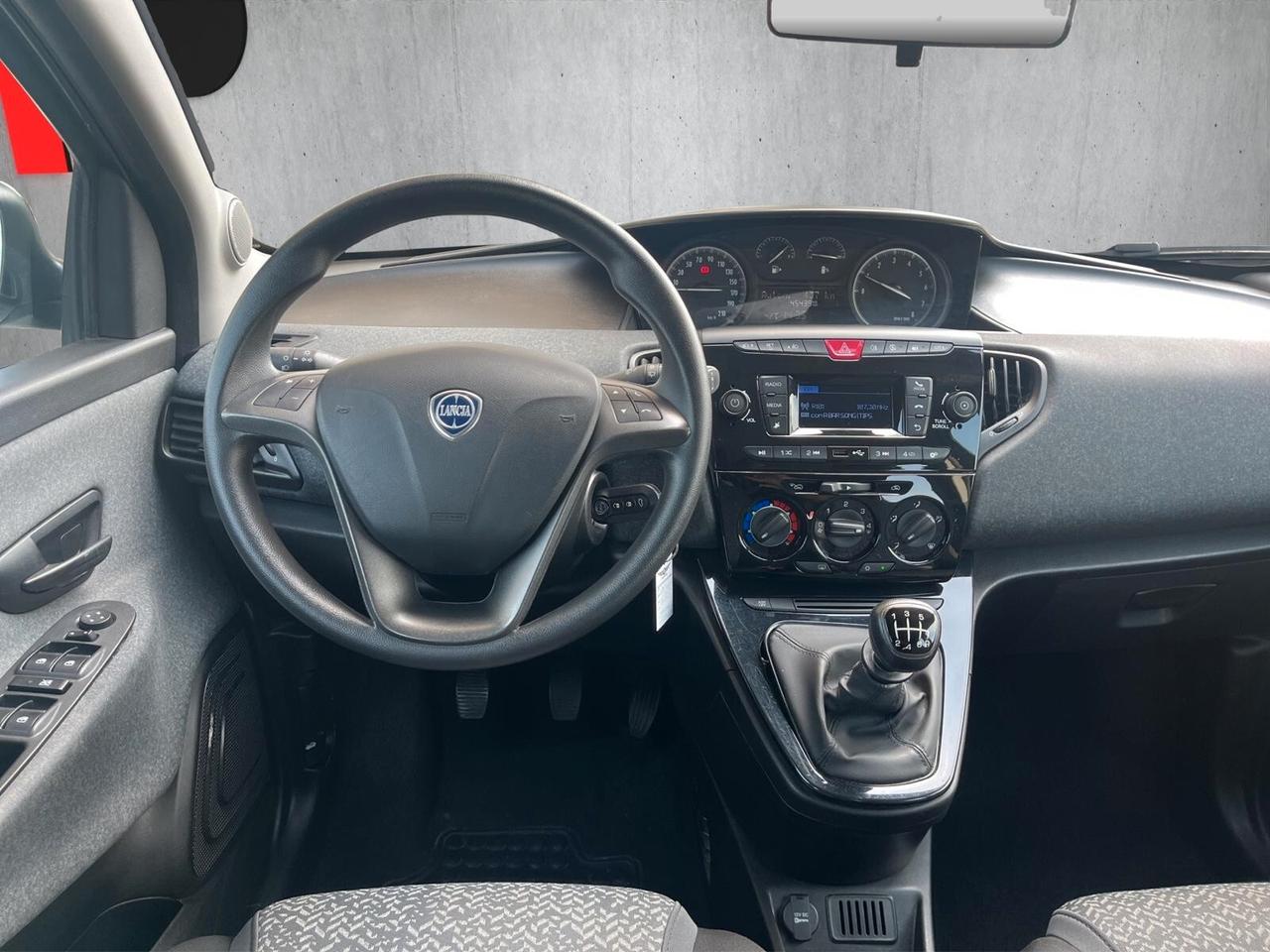 Lancia Ypsilon 1.0 FireFly 5 porte S&S Hybrid Silver Plus