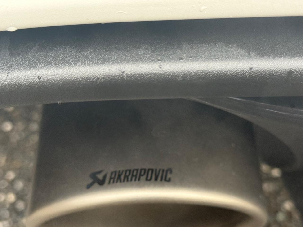 Abarth 595 1.4 Turbo T-Jet 180 CV Esseesse