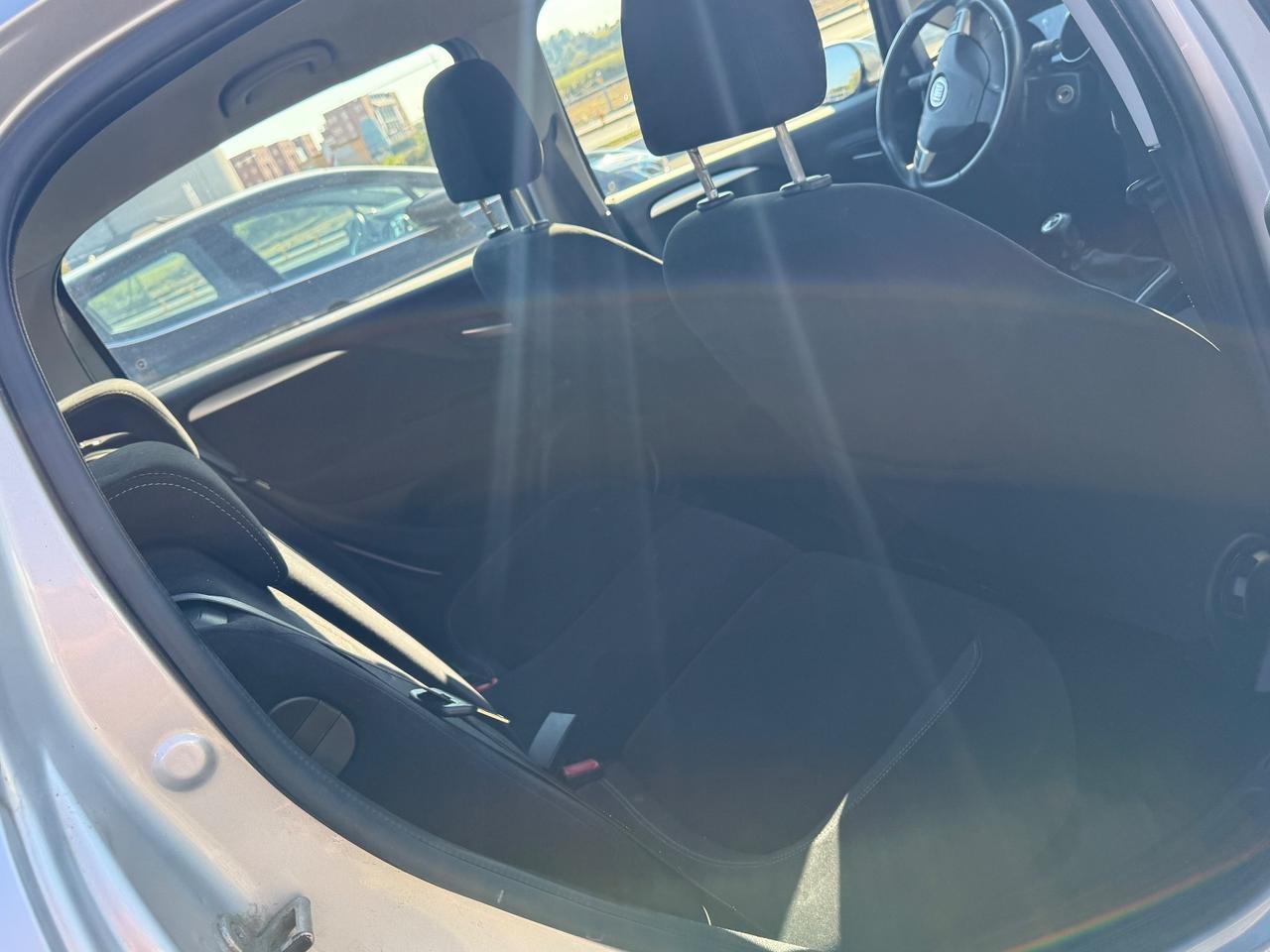 Fiat Punto 1.4 8V 5 porte Natural Power Street