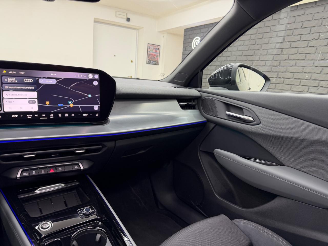 Audi Q3 SPB NEW MODEL 35 TDI S LINE KM0