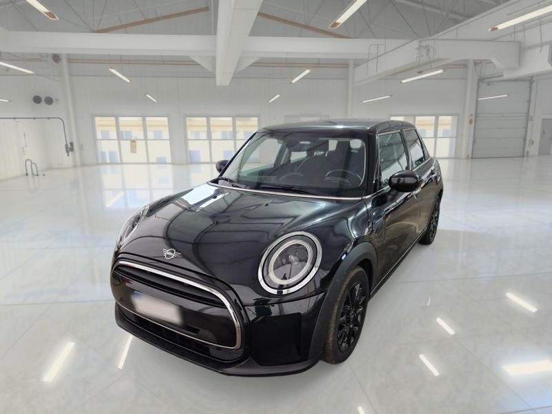 MINI COOPER CLASSIC AUTO 5 PORTE BERLINA
