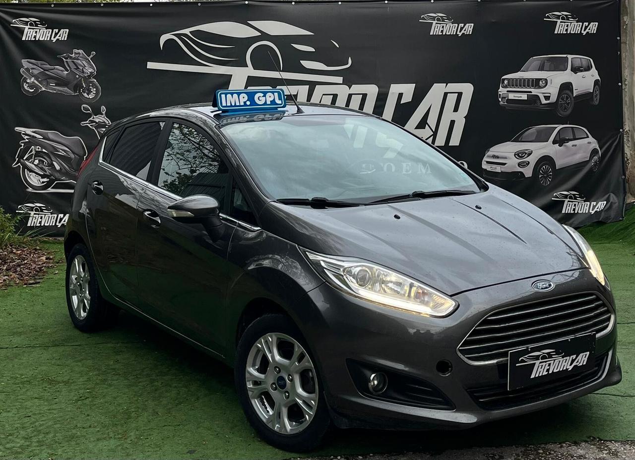 Ford Fiesta 1.4 5 porte Bz.- GPL Black & White Edition
