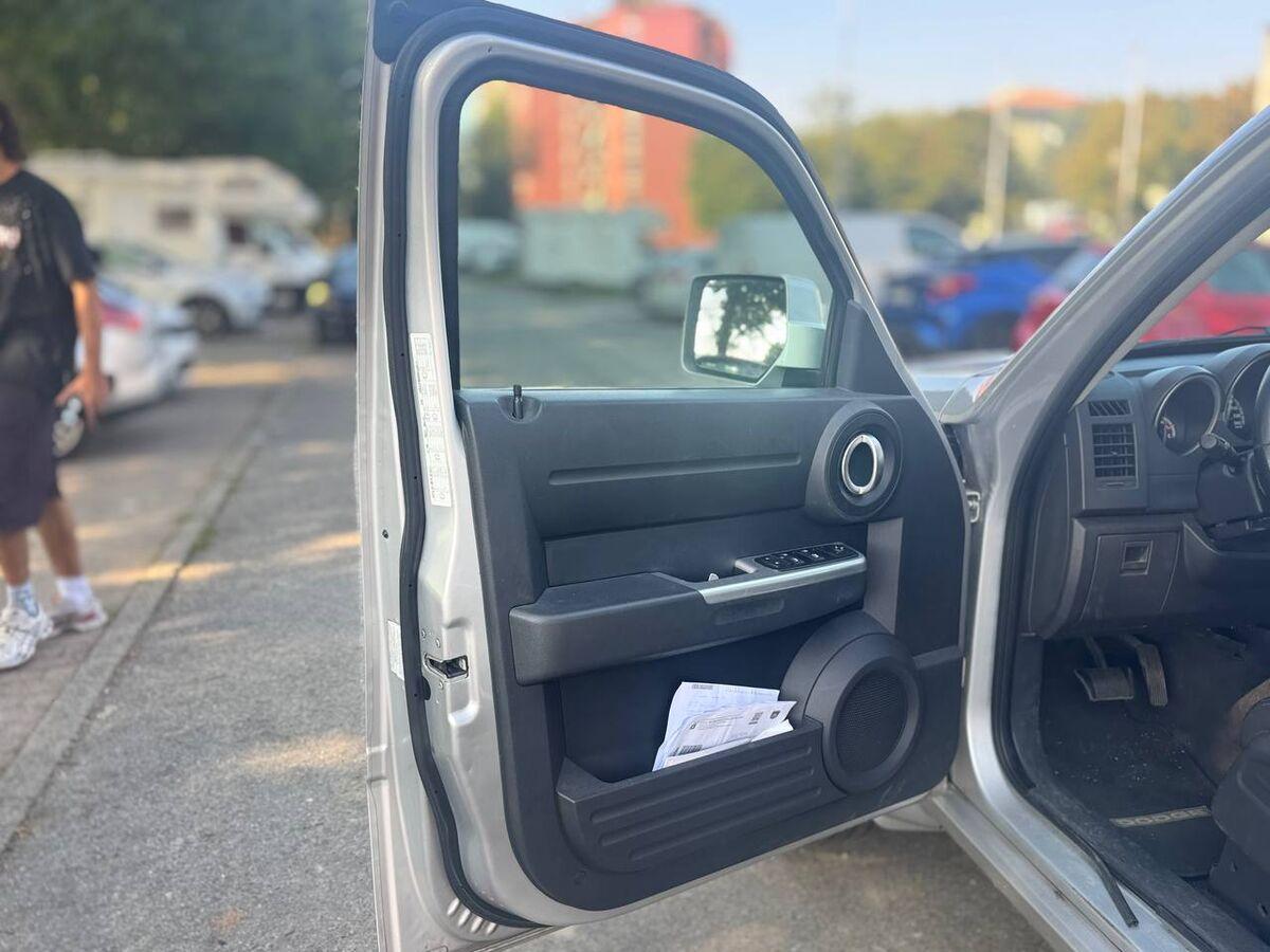 Dodge Nitro 4.0 V6 R T 4wd auto