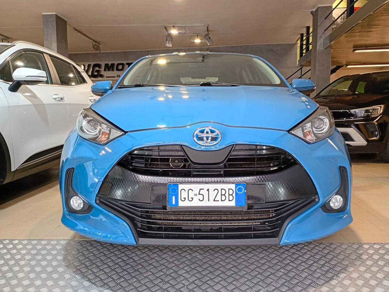 Toyota Yaris Hybrid Business 1.5 Automatico