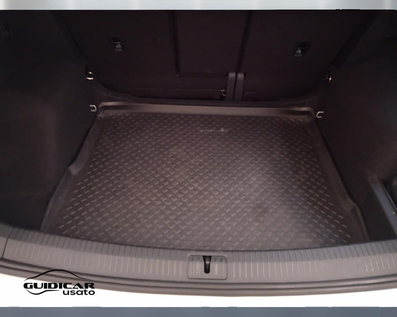 VOLKSWAGEN Tiguan II 2021 - Tiguan 2.0 tdi R-Line 4motion 150cv dsg