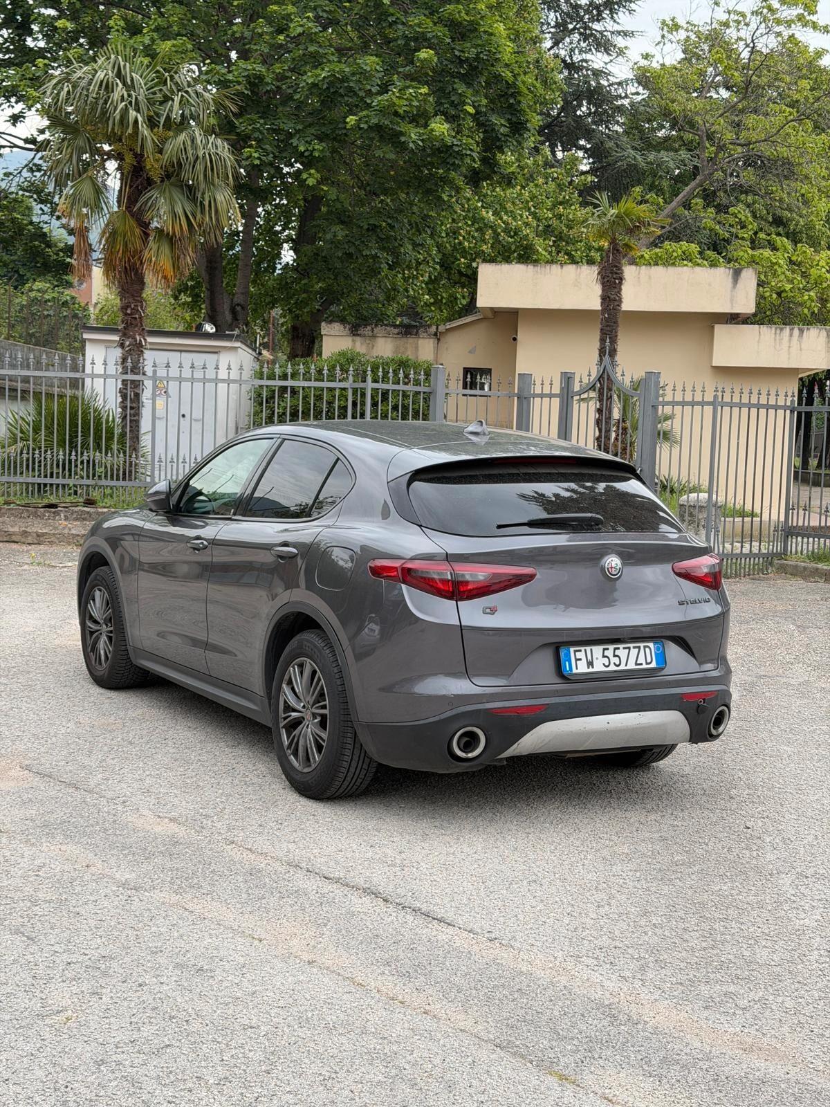 Alfa Romeo Stelvio 2.2 Turbodiesel 210 CV AT8 Q4 Executive