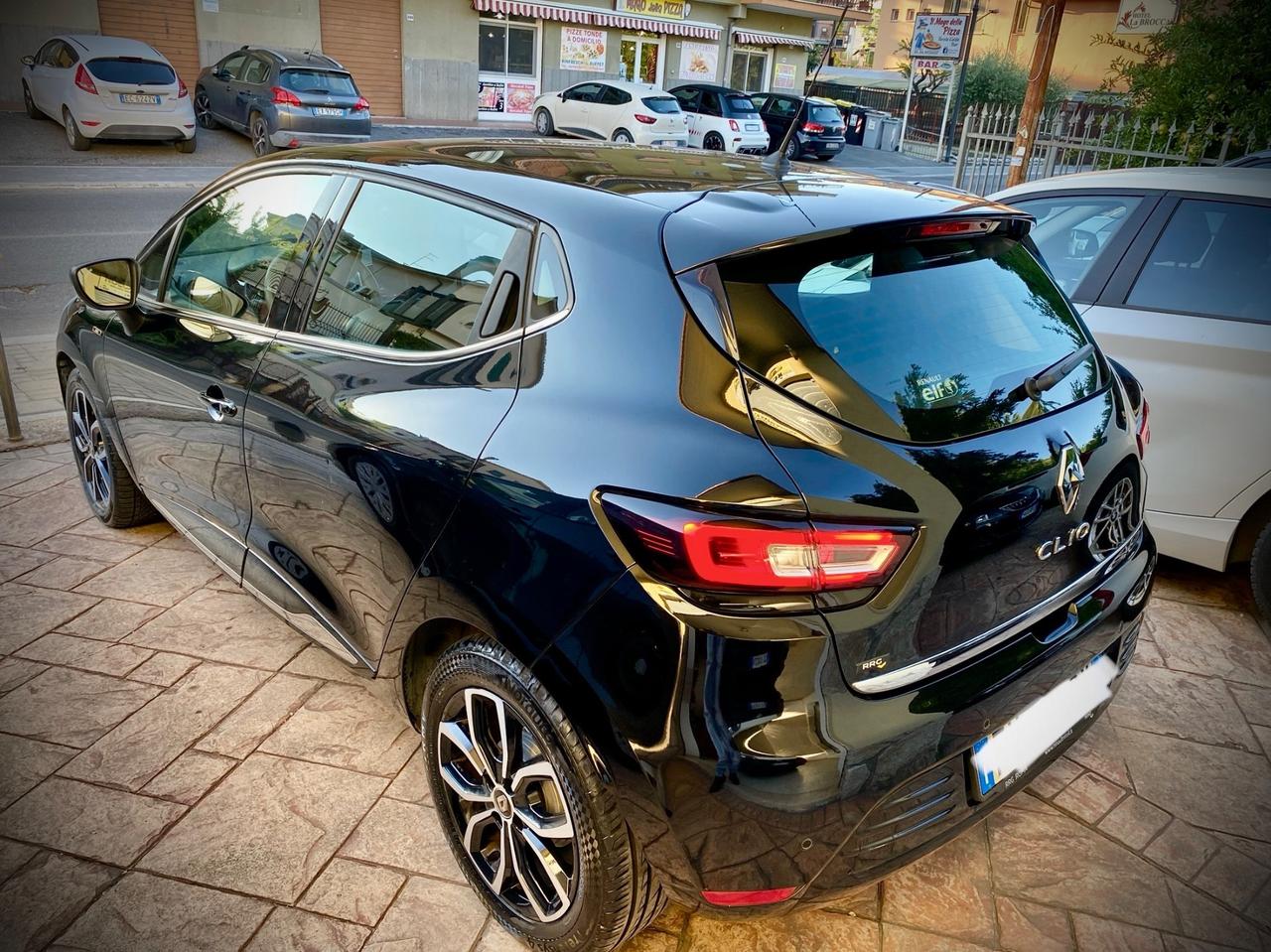 Renault Clio TCe 12V 90 CV GPL 5 porte Moschino Zen