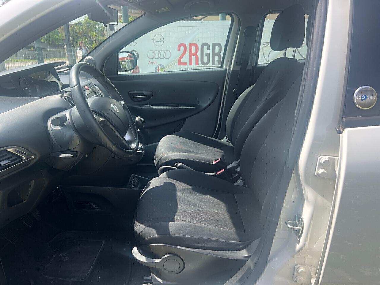Lancia Ypsilon 1.2 69CV GPL Ecochic Gold-2018