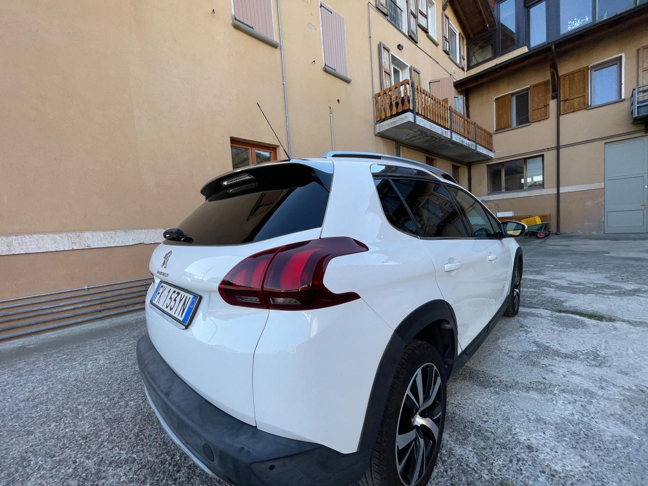 Peugeot 2008 BlueHDi 120 S&S Allure