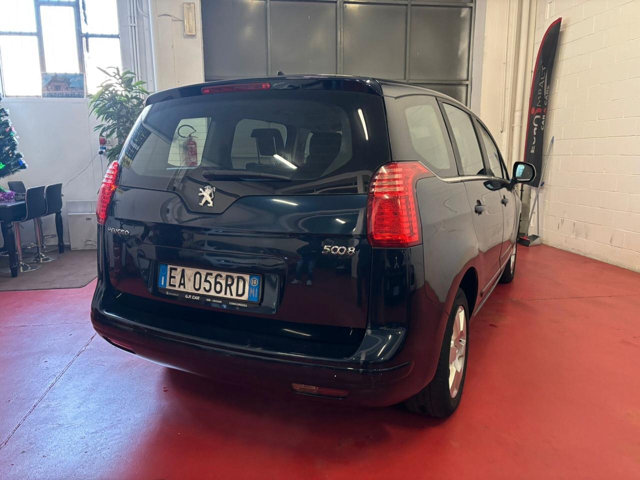 Peugeot 5008 1.6 HDi 110CV Business