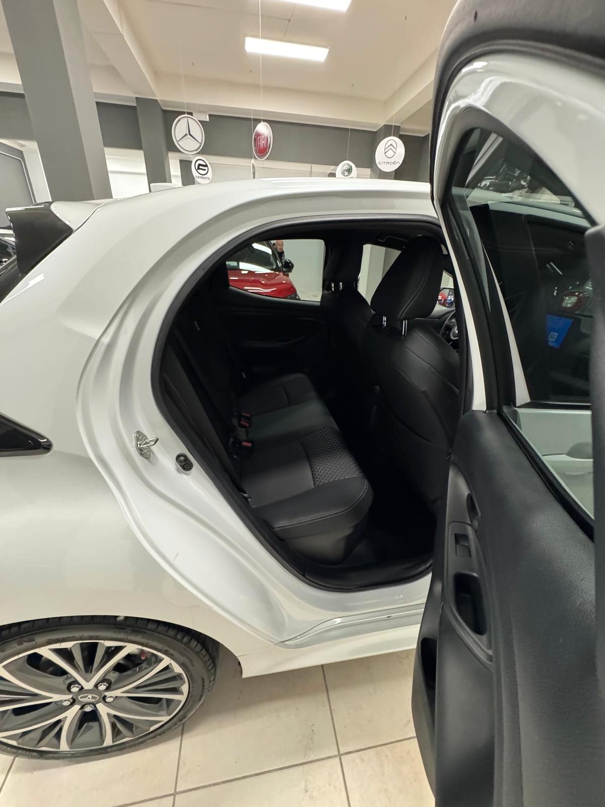 Toyota Yaris 1.5 130 Hybrid 5 porte Lounge