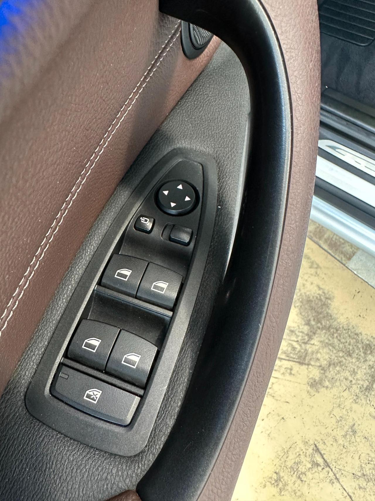 BMW X1 sdrive18i xLine Plus Auto-18"-Camera-Pelle-Carplay-IVA