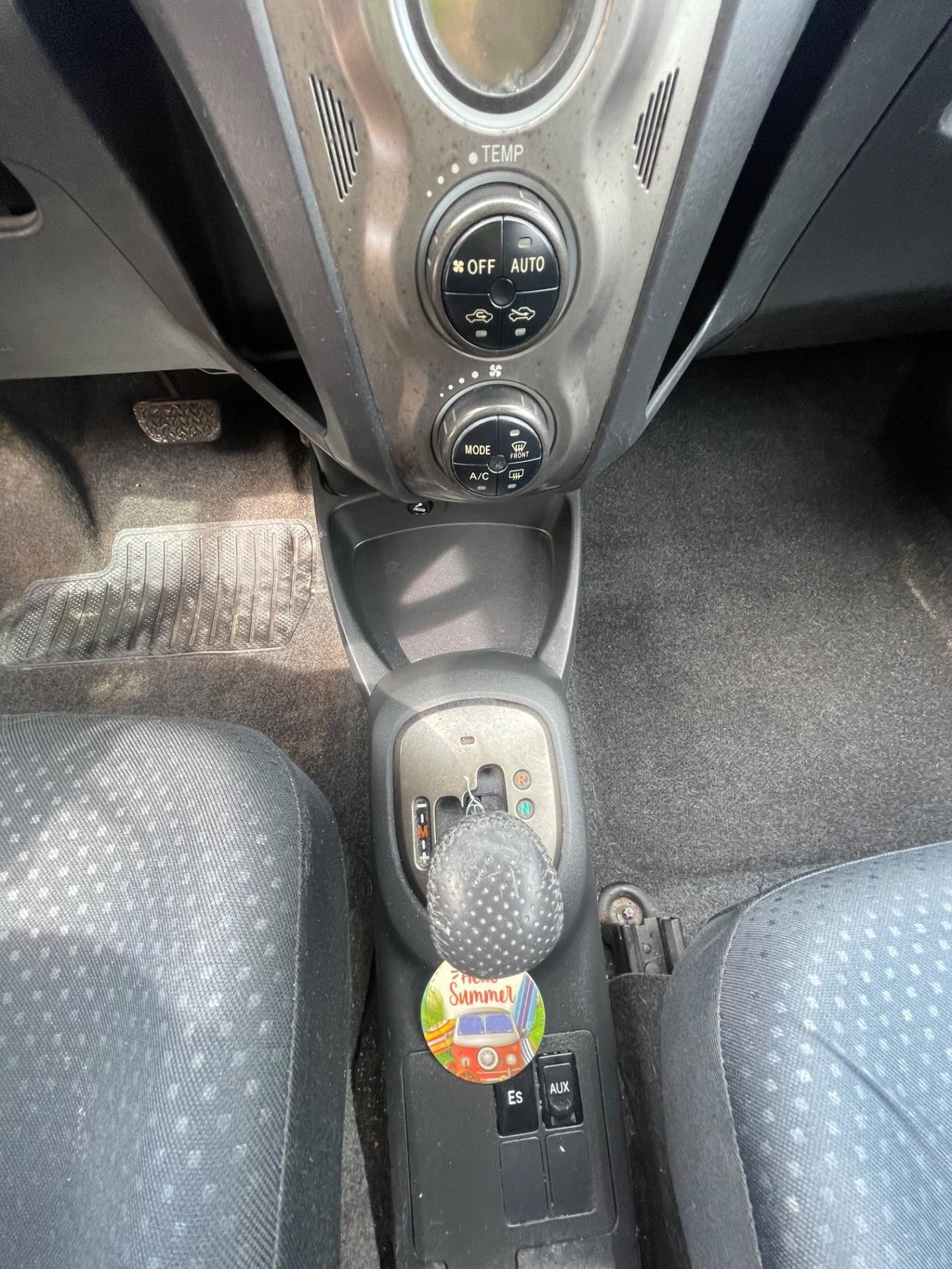 Toyota Yaris 1.3 5 porte M-MT Sol !!AUTOMATICA!!