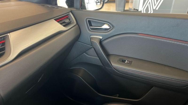 Renault Captur E-Tech plug-in hybrid 1.6 PHEV E-TECH 117KW RS LINE
