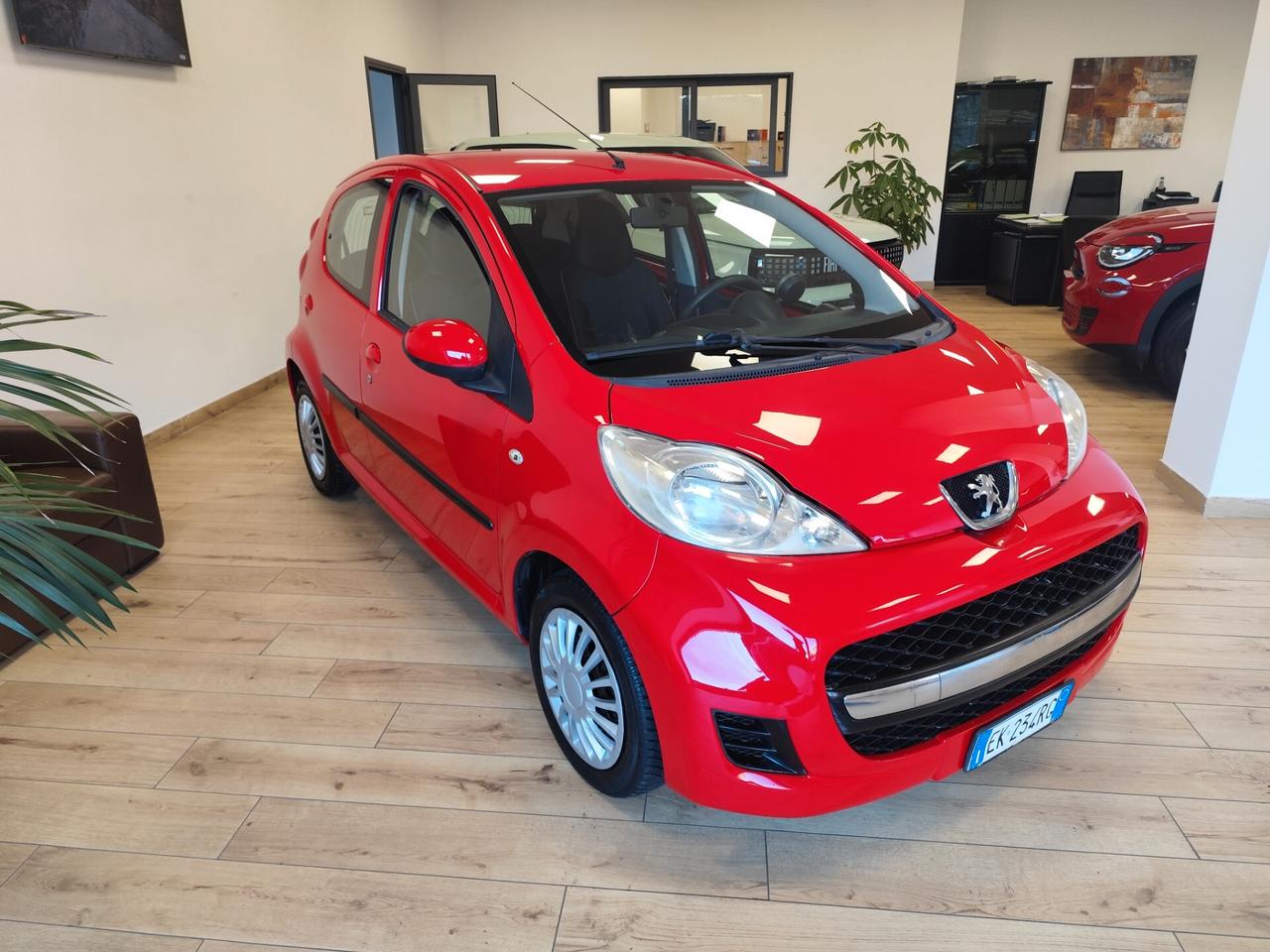 Peugeot 107 1.0 68CV 5p. Allure