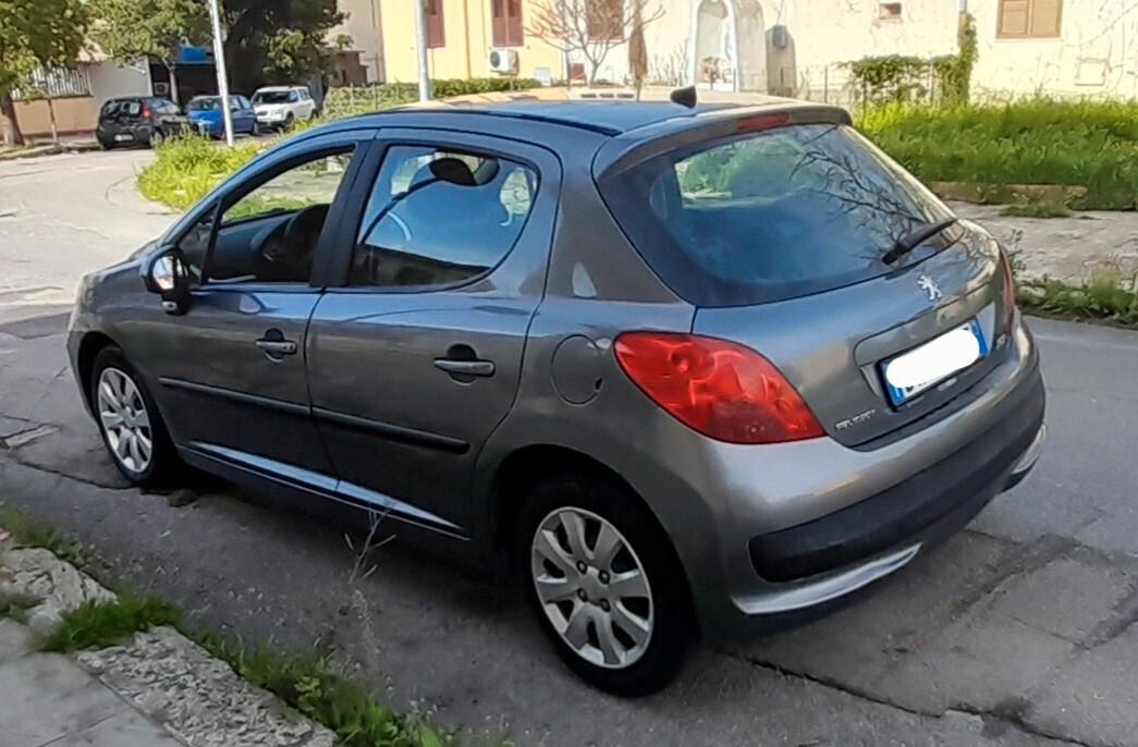 Peugeot 207 1.4 8V 75CV 5p. Energie Sport ECO GPL