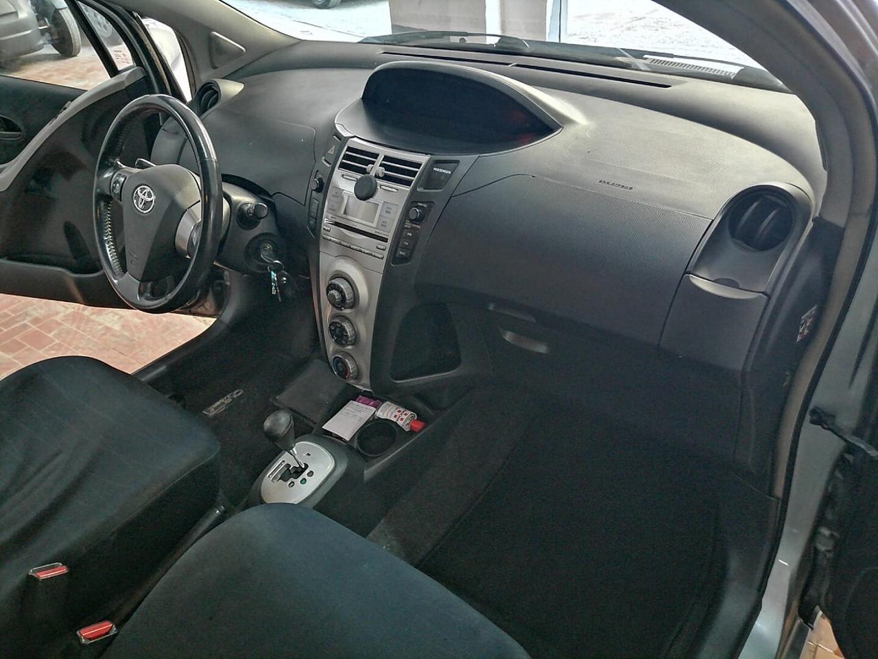 Toyota Yaris 1.4 D4D 90 Cv Sol cambio automatico