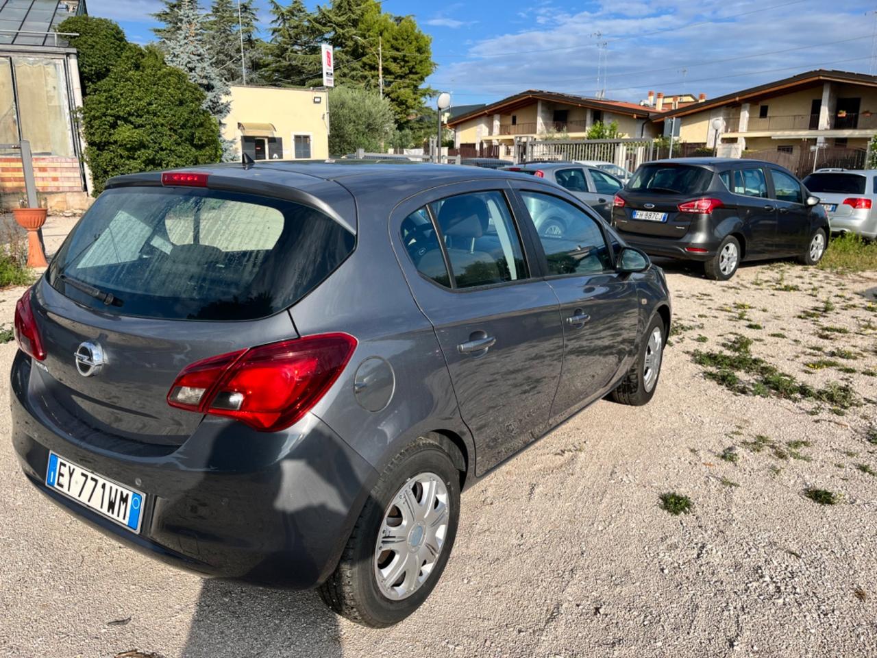 Opel Corsa 1.2 5 porte n-Joy