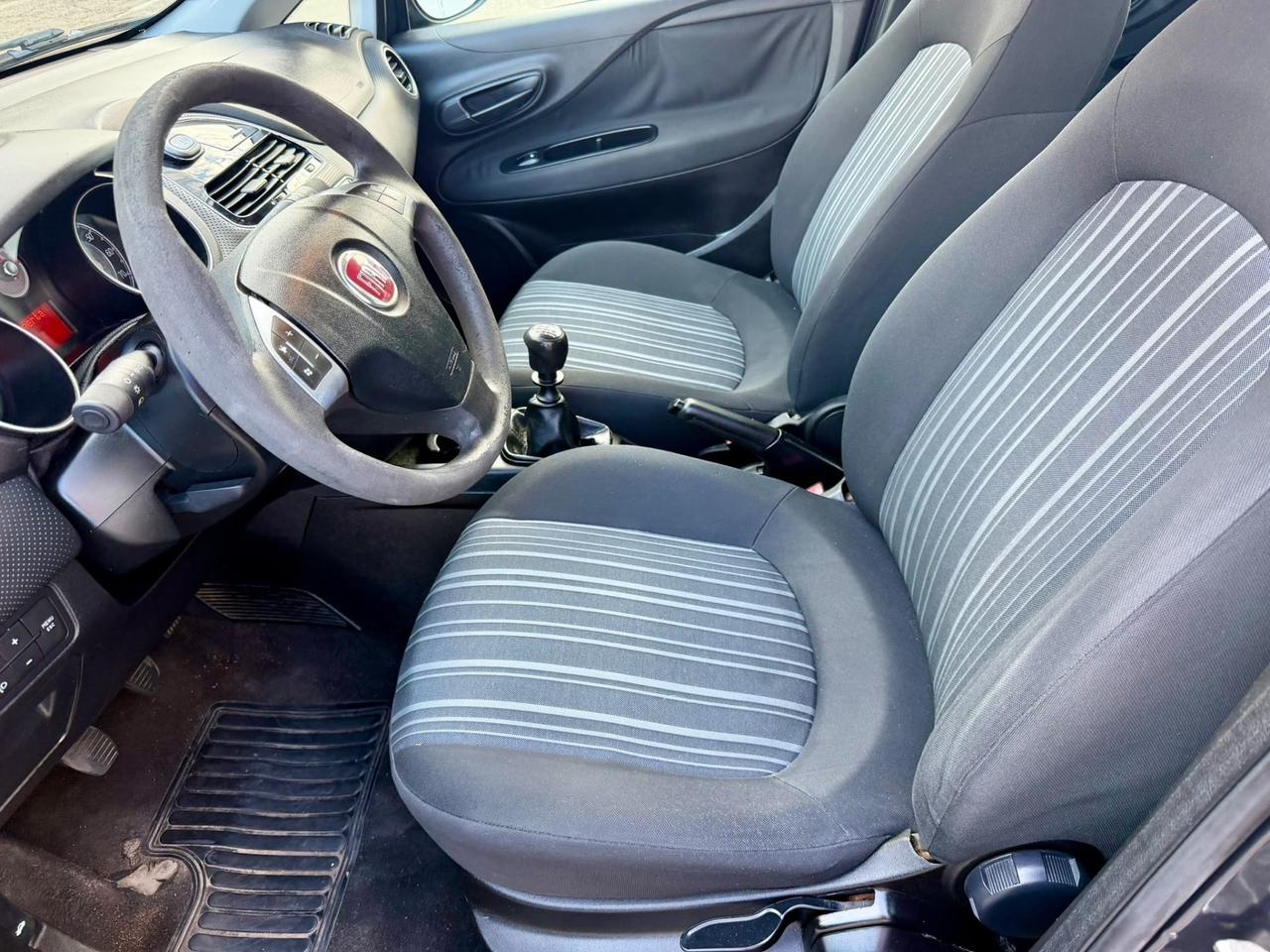 Fiat Punto Evo 1.4benz 2011 73.000km per neopatentati