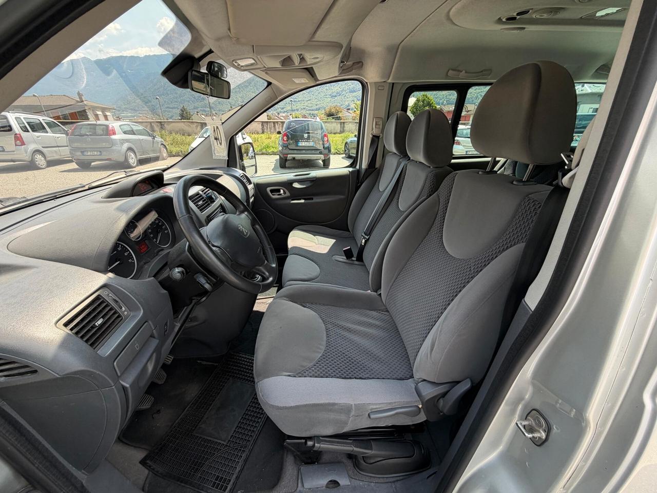 Peugeot Expert 9 posti 2.0cc 163Cv Doppio Treno di gomme