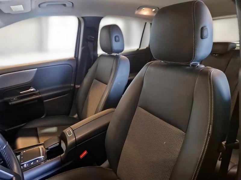 MERCEDES-BENZ GLA 200 d Automatic Business Extra