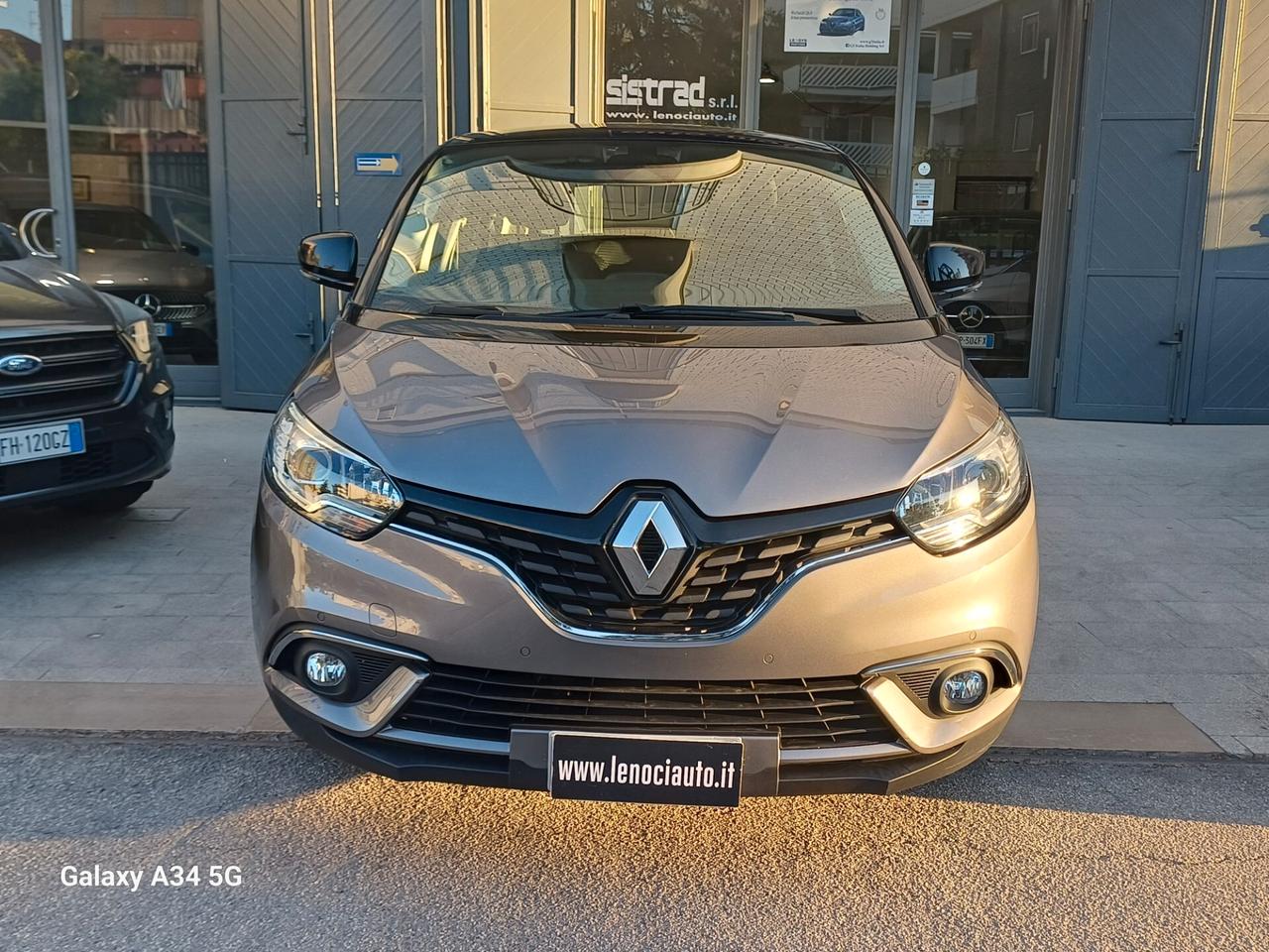 Renault Scenic Scénic dCi 8V 110 CV EDC Energy Sport Edition2