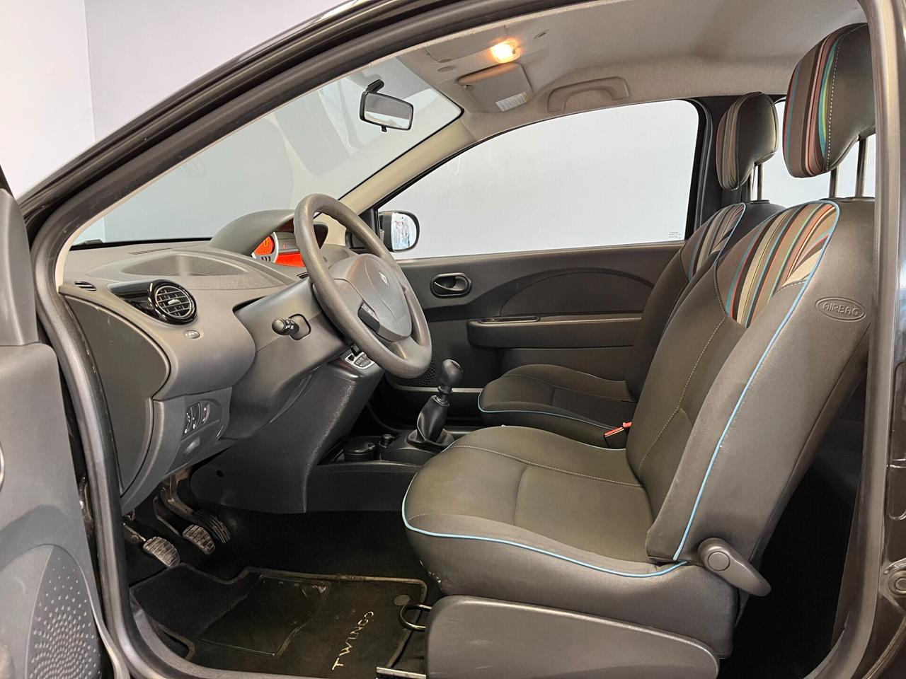 Renault Twingo 1.2cc LIVE 75cv - OK NEOPATENTATI