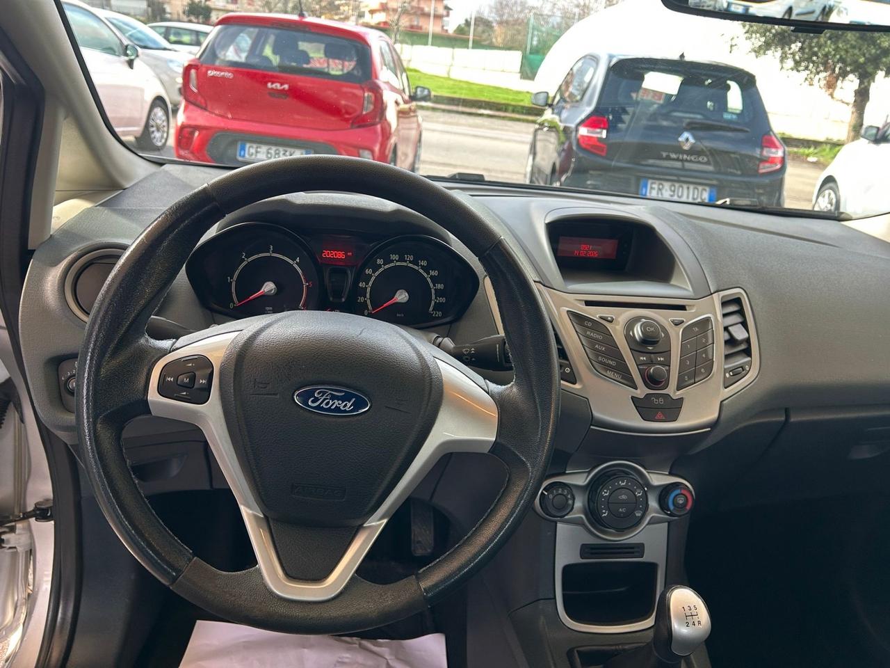 Ford Fiesta 1.4 TDCi 68CV 5 porte Titanium