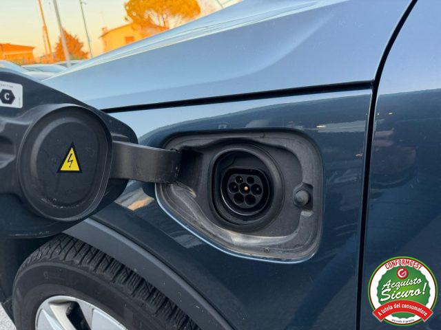 VOLVO XC40 T4 Recharge Plug-in Hybrid Inscription Expression