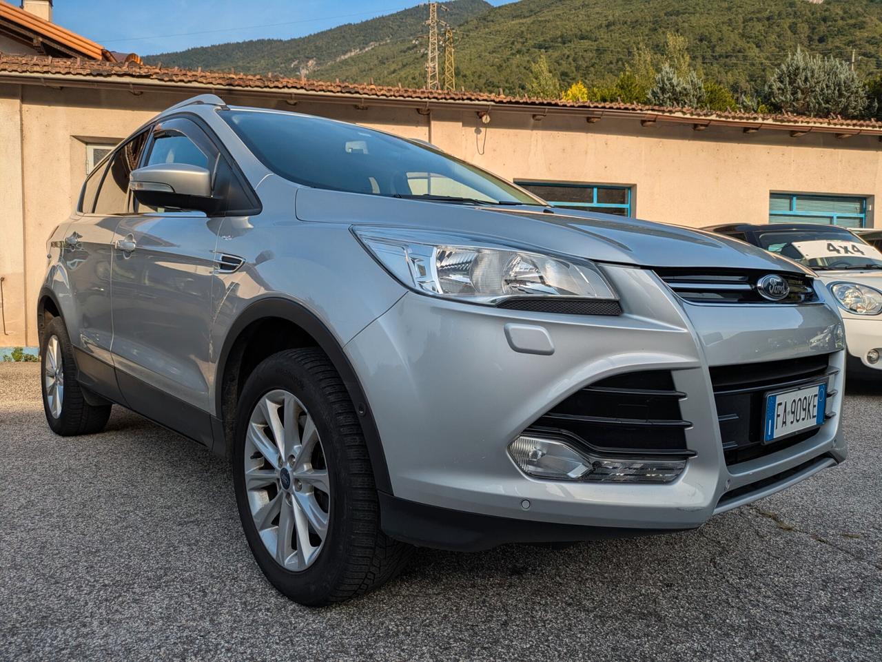 FORD KUGA 4WD 2.0 TDCI 150CV GANCIO TRAINO - AUTOMATICA