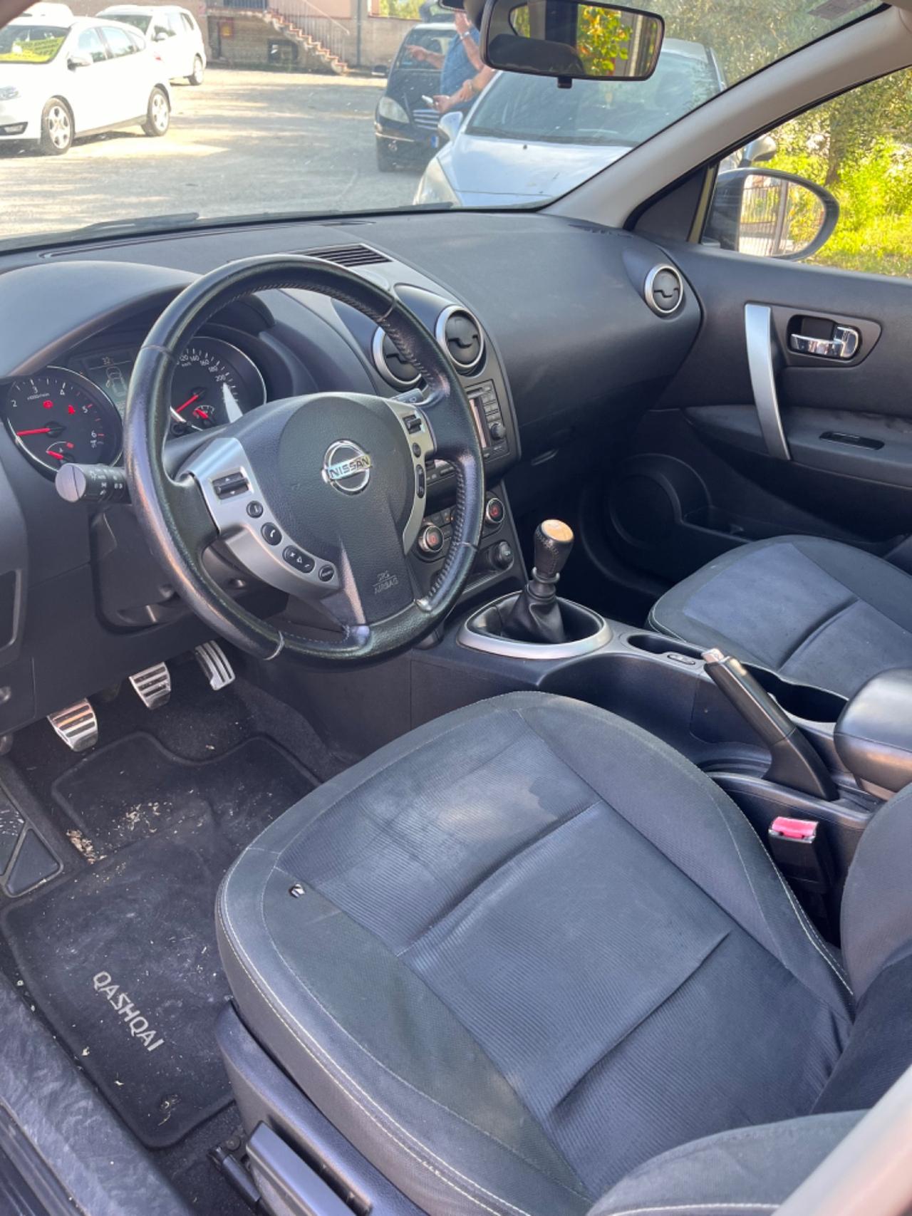 Nissan Qashqai 2.0 dCi Tekna 2012