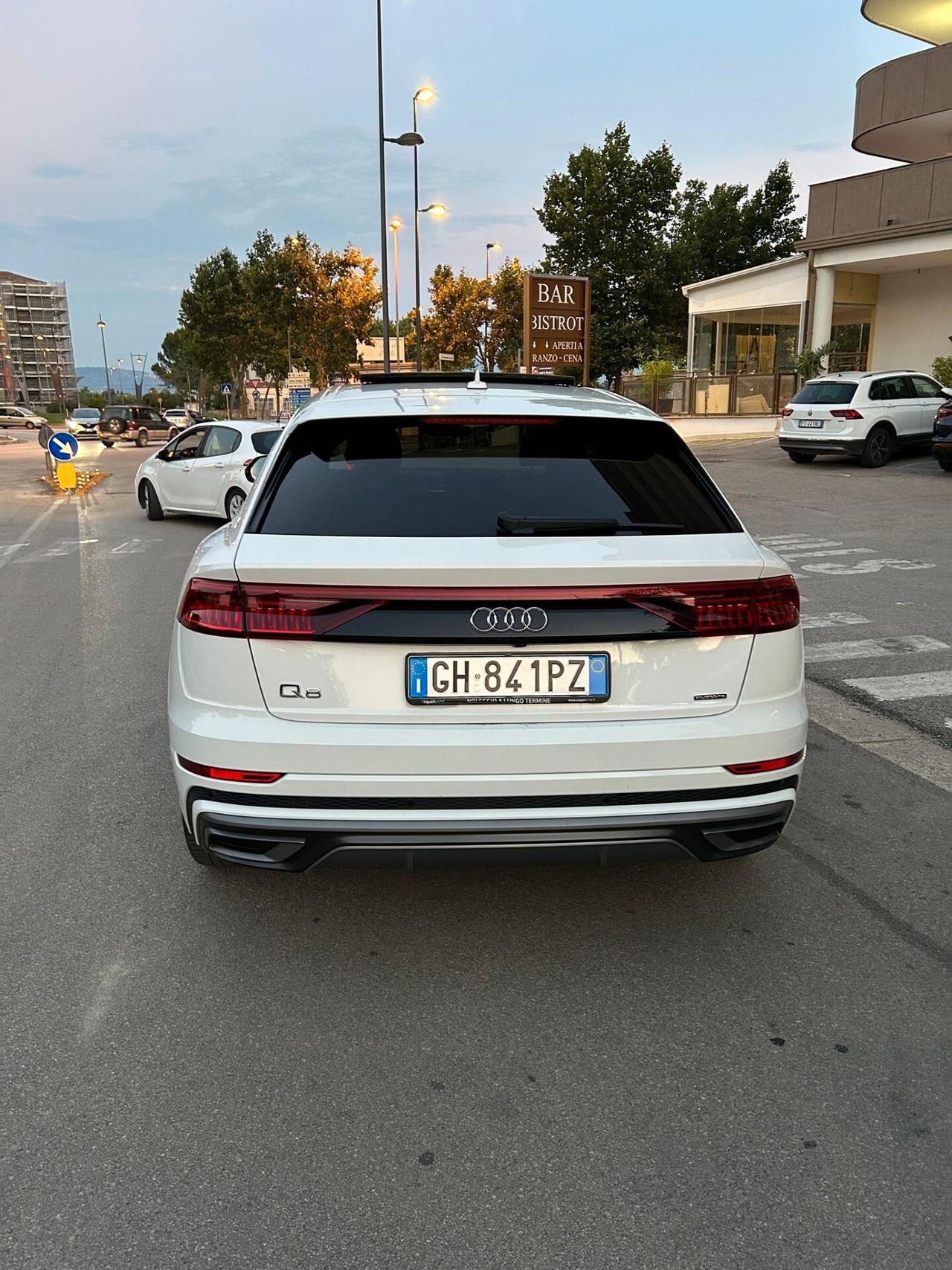 Audi Q8 50 TDI 286 CV quattro tiptronic Sport