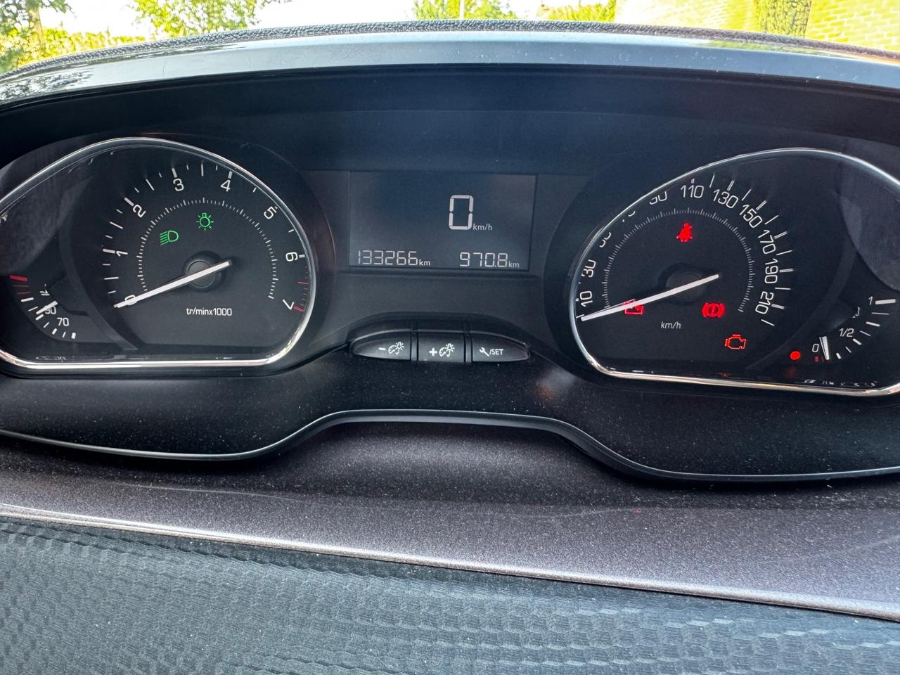 Peugeot 2008 PureTech 82 ETG5 S&S Allure