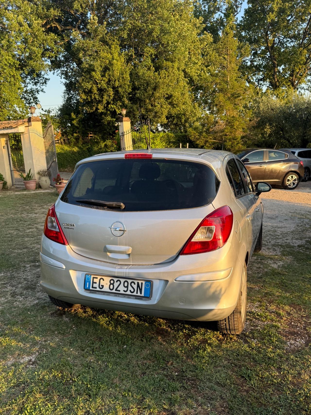 Opel Corsa 1.2 5 porte Elective