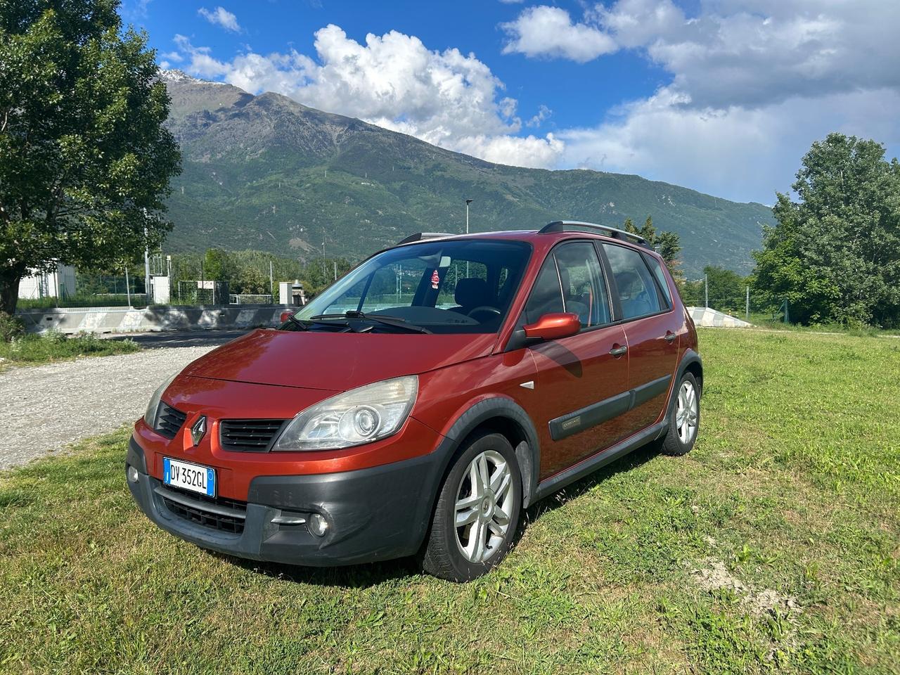 Renault Scénic 1.9 dCi/130CV serie speciale